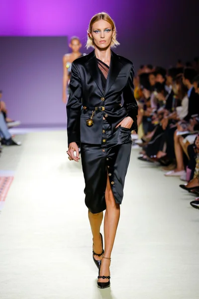 Look 52